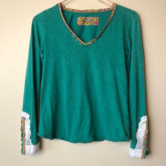 Anthropologie Tops - Little Yellow Button || Floral Cuffed V Neck Tee